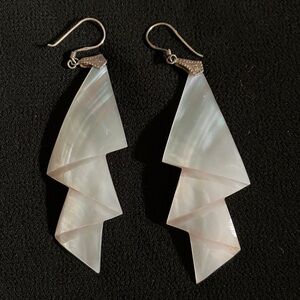 Elegant White Shell Earrings